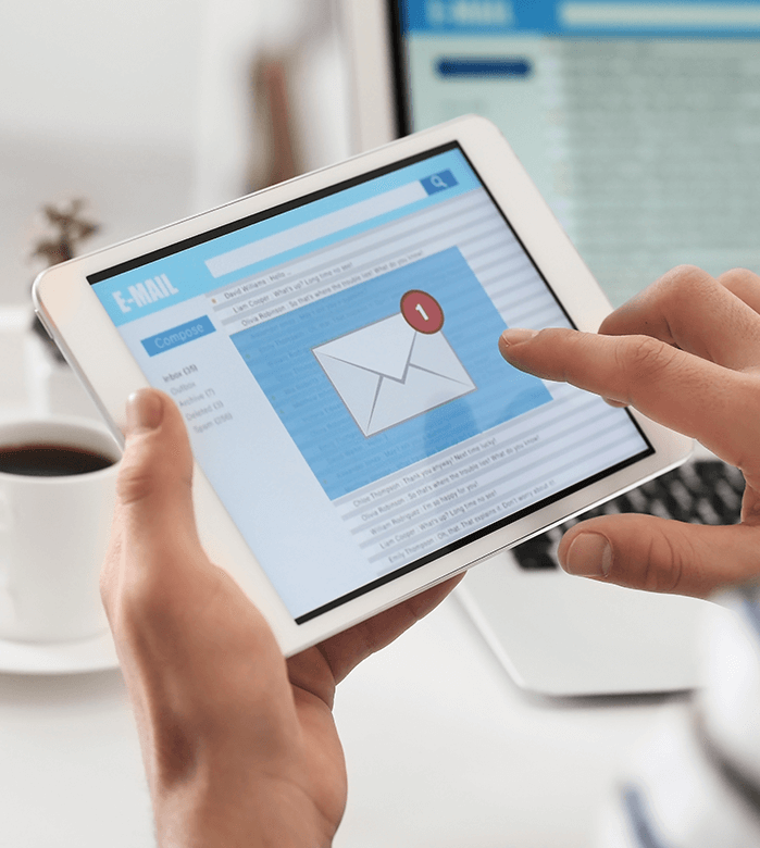 Öffnen neuer E-Mail auf Tablet